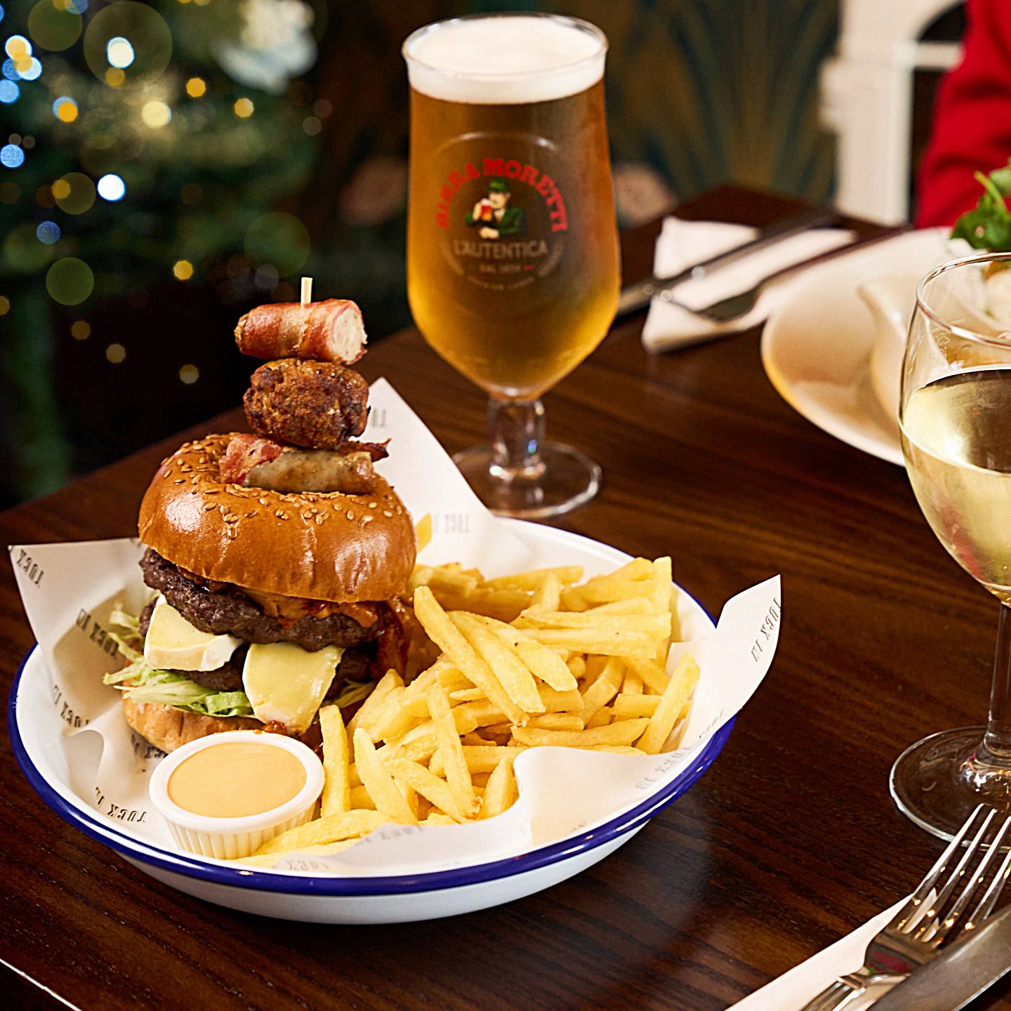 Festive Lunch & Dinner at The Red Lion in Billericay